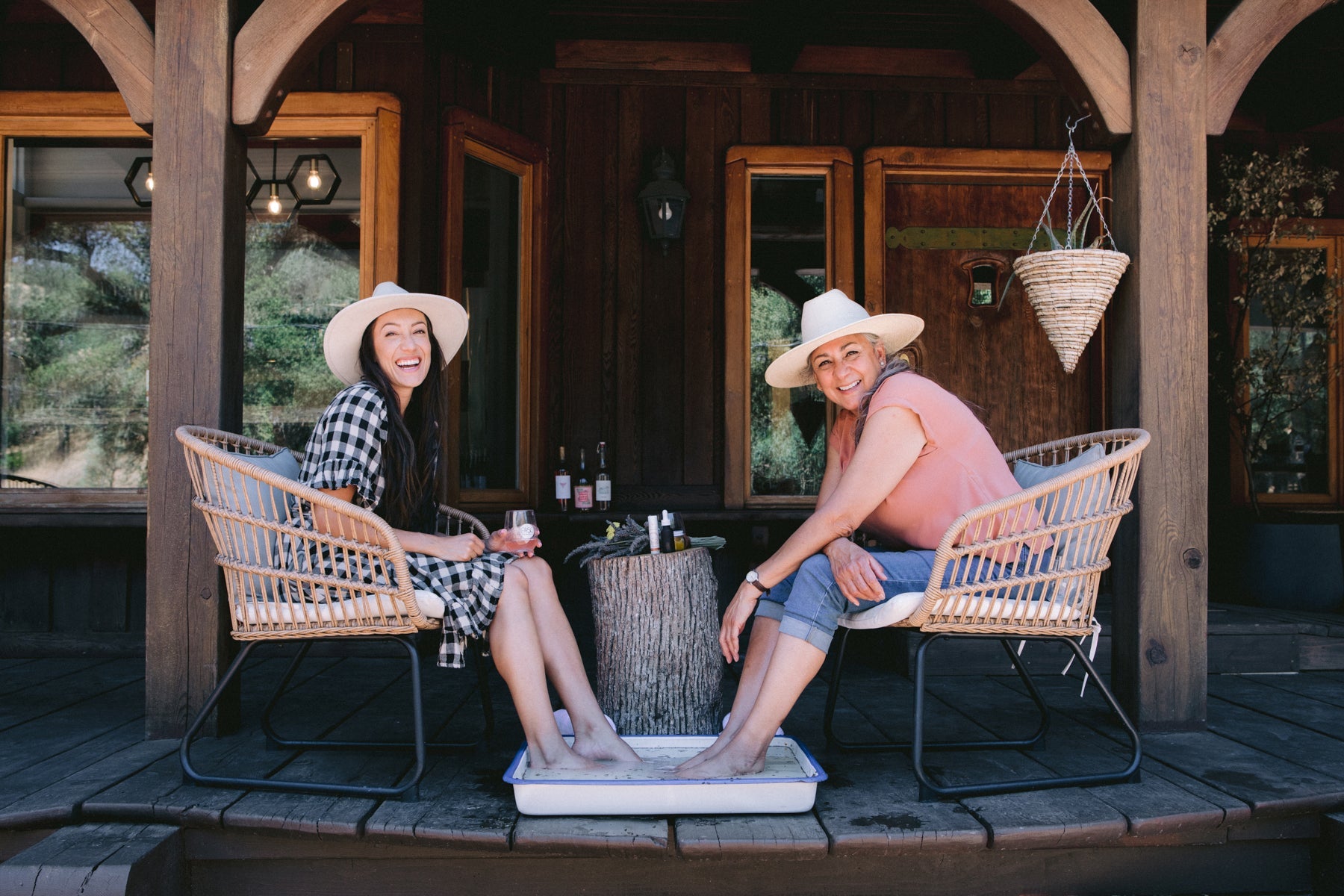 How to Make a CBD Foot Soak - Life Elements